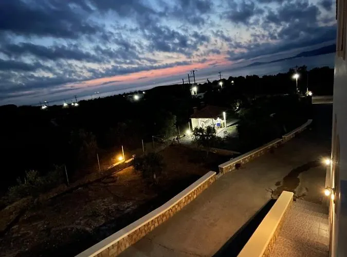 Niriides Hotel Elafonissos